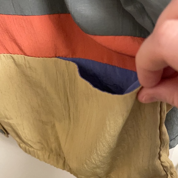 Retro Hangout Shirt With Pockets - Picture 5 of 6